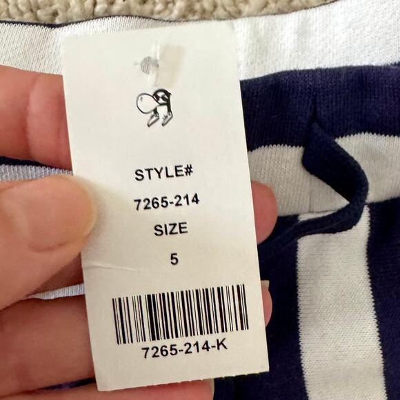 Stripe Summer Shorts Rockets of Awesome NWT Girls Sz 5 Assymetrical Dolphin Hem - Picture 5 of 7